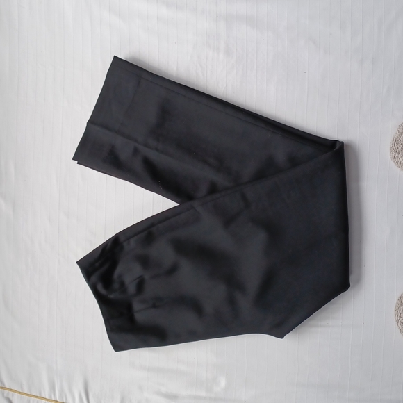 Dana Buchman Lined Wool Trouser- Sz. 6 - Picture 6 of 7